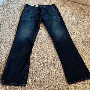 Hollister men’s boot cut dark wash jeans